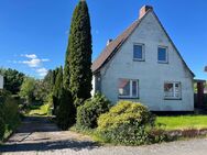 Eigenheim in Sternberg auf großem Grund - Sternberg