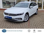 VW Passat Variant, 2.0 TDI Elegance IQ, Jahr 2020 - Teterow