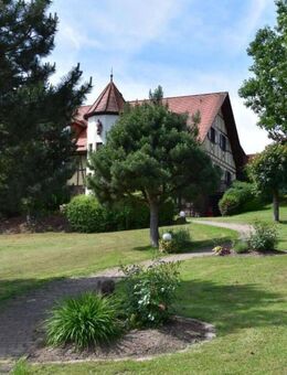 Wunderschönes Einfamilienhaus mit traumhaftem Grundstück und Erweiterungsmöglichkeiten - Schollbrunn