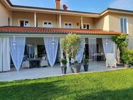 Mediterrane Villa mit luxuriösem Flair und Traumgrundstück - Zülpich