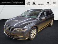 VW Passat Variant, 2.0 TDI Elegance, Jahr 2023 - Oelsnitz (Erzgebirge)