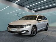 VW Passat Variant, 2.0 TSI Business, Jahr 2022 - München