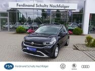 VW T-Cross, 1.0 l TSI Life, Jahr 2022 - Rostock