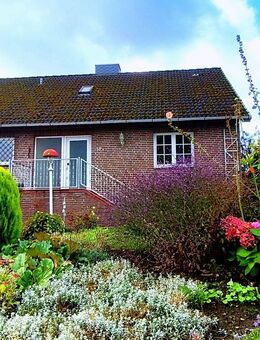 Großzügiges Einfamilienhaus mit Weitblick über die Felder sucht neue Familie - Klein Gladebrügge