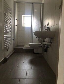 wunderschöne 3 Raum Wohnung im Erdgeschoss neu saniert in Vockerode - Gräfenhainichen