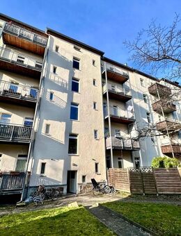 5,5 % Sonder AfA +++ 4 Zimmerwohnung mit Balkon und eigenem Gartenanteil - Leipzig