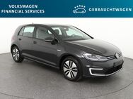 VW Golf, e-Golf Comfortline 100kW Automatik, Jahr 2020 - Braunschweig