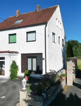 Großzügiges Ein- oder Mehrfamilienhaus in Randlage mit herrlichem Ausblick! - Mistelgau
