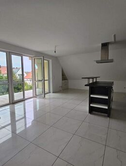 Exklusive 3-Zimmer-Wohnung mit überdachter Loggia zu vermieten - Nördlingen