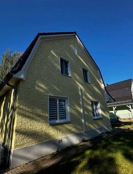 Zweifamilienhaus ( Vermietet ) auf schönen Grundstück in Zernsdorf sofort verfügbar. - Königs Wusterhausen