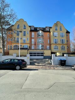 +++ Top Lage am Stadtpark , 2 Raum mit Tiefgaragenstellplatz +++