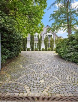 Villa in begehrter Lage von Hochkamp mit großem Garten - Hamburg