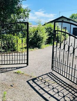 Bungalow mit Bergblick in traumhafter Alleinlage - Ainring