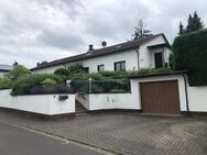 Einfamilienhaus mit Anbau und eigenem Grundstückszugang/Eingang - Neuberg