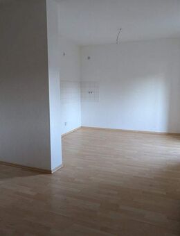 2-Raum-Wohnung mit 2 Balkone - Netzschkau