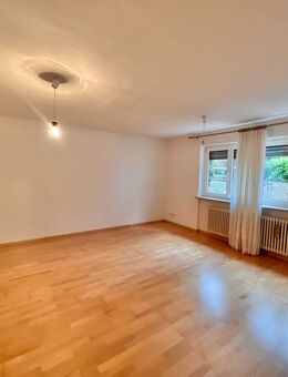 Schöne und gepflegte Wohnung direkt in Müllheim. Sofort bereit zur Eigennutzung oder Neuvermietung. - Müllheim