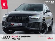 Audi Q7, S line 55 TFSI quattro, Jahr 2023 - Mainz