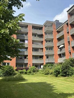 NEUER PREIS: Vermietete 4-Zi.-Wohnung mit Balkon und Tiefgarage in Hoheluft - Rendsburg