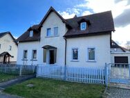 Wohnhaus mit Garagen und Nebengelass - Oppach