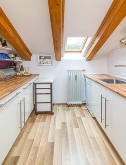 2 Zimmer Dachgeschosswohnung mit Seeblick in Seenähe - Bad Wiessee