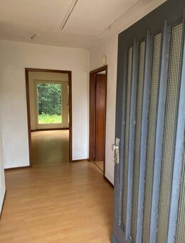 Ispringen - kleines älteres Einfamilienhaus in sonniger Wohnlage mit 700m² Grundstsück - PROVISIONSFREI !!! - Ispringen