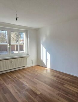 Charmante Erdgeschosswohnung im Herzen von Chemnitz: Ihr Traumzuhause erwartet Sie! - Chemnitz