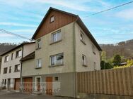 Freistehendes Einfamilienhaus (DHH) mit Garten und Garage - Lichtenstein