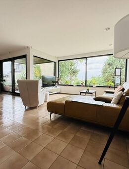 *** BESONDERES WOHNERLEBNIS: Exklusive Haus-im-Haus-Wohnung mit Rheinblick in Himmelgeist *** - Düsseldorf