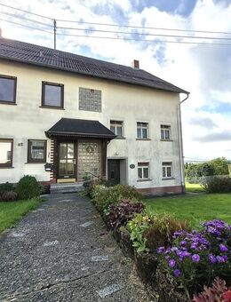 Wohnhaus mit Garten und tollem Blick auf ruhig gelegenem, sonnigem Grundstück! - Morbach