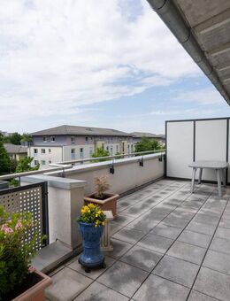 ***Heike Borchers Immobilien***Living on the top***Freundliche Dachterrassenwohnung*** - Unterhaching