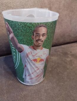 RB LEIPZIG Ur-Krostitzer 0,5l Bierbecher, Stadionbecher Yussuf Poulsen - Leipzig Nordost