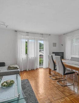 PROVISIONSFREI - Charmantes Einfamilienhaus mit 2 Garagen am Waldrand - Tuttlingen