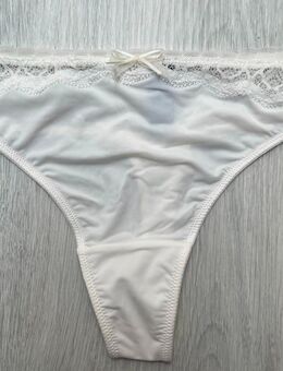 String von Esprit, Gr. 36 cremeweiß mit Spritze - Kassel