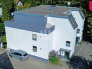 WINDISCH IMMOBILIEN - Attraktive Wohnung mit großer Dachterrasse am Ortsrand von Gröbenzell. - Gröbenzell