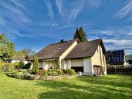 Freistehendes Einfamilienhaus mit Einliegerwohnung in familienfreundlicher Lage von Bad Pyrmont-Holzhausen - Bad Pyrmont