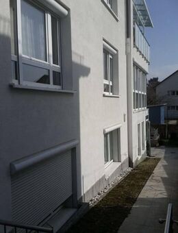 SINDELFINGEN 1Zi.Whg.ca.29m2 möbliert Kochnische Dusche Wc Laminatboden450zugl.NK.)130.-_(BAD WC IST BENÜTZUNG MIT EINEM ANDEREN MIETER - Böblingen