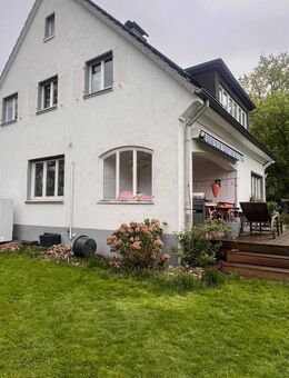Freistehendes Einfamilienhaus mit hochwertigem Grundstück, PV-Anlage & Wärmepumpe - Duisburg