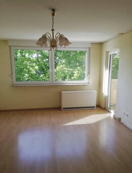 Treppensteigen ade! Helle 3,5 Zi. mit guter Raumaufteilung, Balkon und Lift - wohnfreundliche Lage! - Stein (Bayern)