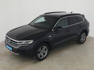 VW Touareg, 3.0 TSI R-Line 1, Jahr 2022 - Wackersdorf