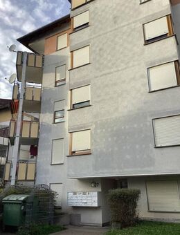Ihr neues Zuhause! Schicke, frisch renovierte 2-Zimmer-Wohnung mit Balkon! - Weil der Stadt