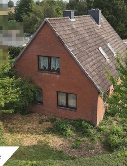 Einfamilienhaus mit großem Grundstück - ideal zum Selbstgestalten | Lütt Immobilien Kiel | Provisionsfrei für den Käufer - Martensrade