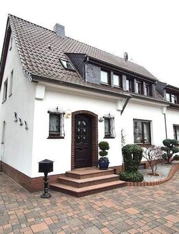 Traumhafter Ausblick! Top gepflegtes 1-2 Familienhaus auf tollem Grundstück in Duisburg-Baerl - Duisburg