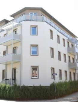 Schöne MODERNE 3 Raumwohnung in ruhiger Lage mit Balkon und 2 Bädern - Dresden