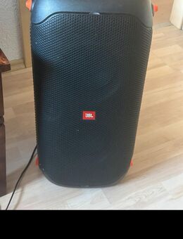 JBl party box 110 250€ VB - Villingen-Schwenningen