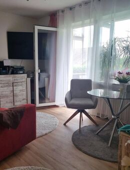 Stillvolle, voll renovierte möblierte 1,5 Zimmer Wohnung Hochparterre-Seenähe - Friedrichshafen