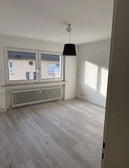 3- Zimmer Wohnung in Wuppertal- Barmen - Wuppertal