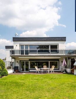 Energetisch Topsaniertes Dreifamilienhaus - Rösrath