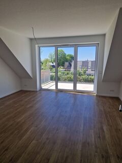 2,5 Zimmer Dachgeschoss Wohnung Neubau