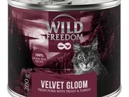 6 x 200 g / 400 g Wild Freedom Adult Red Meat zum Probierpreis! - 6 x 200 g Velvet Gloom - Schwein, Truthahn & Forelle