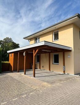 Modernes, barrierearmes Zuhause mit Garten und Dachterrasse - Ideal für Familie und Homeoffice - Wedel